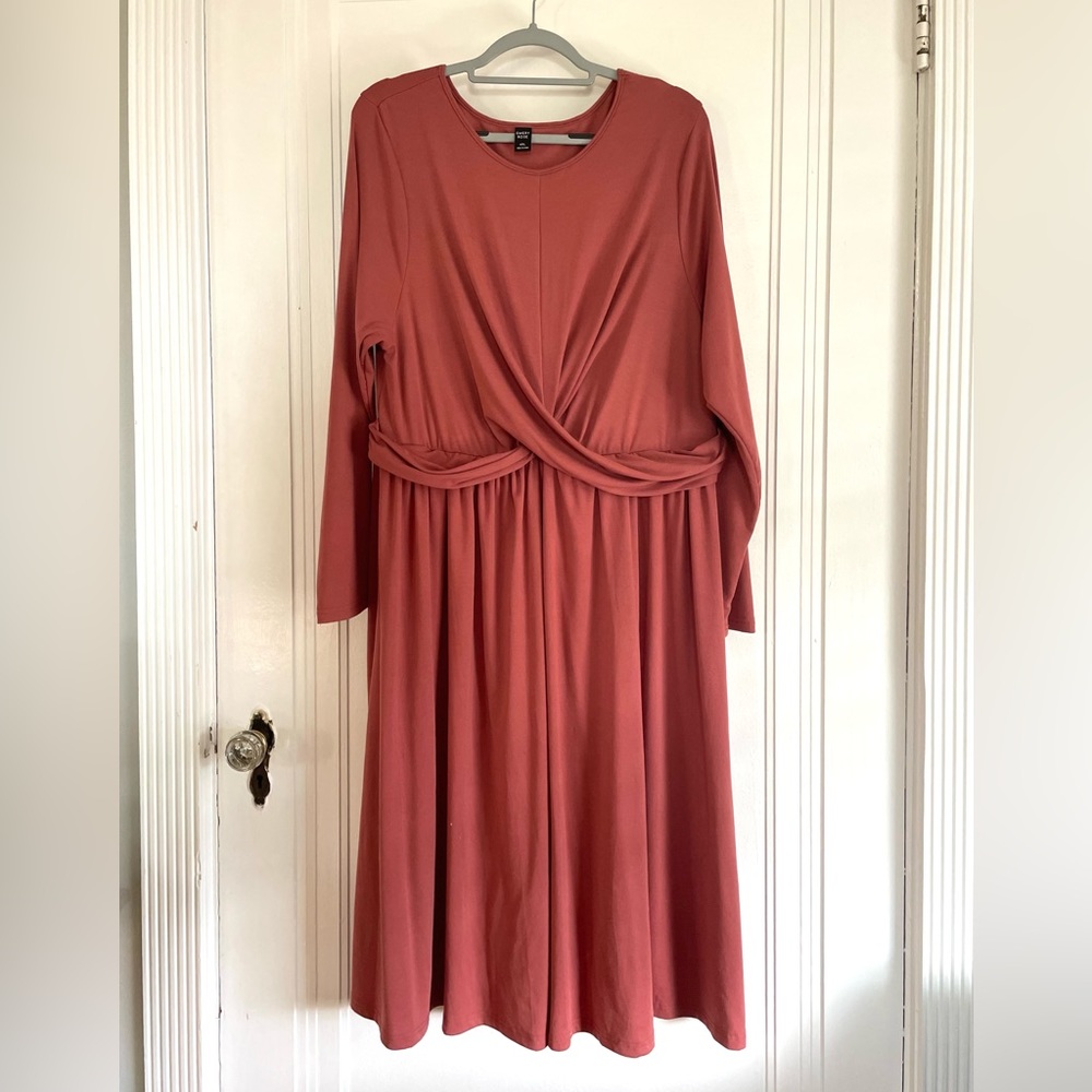 Emery Rose Plus Solid Twist Front A-Line Dress